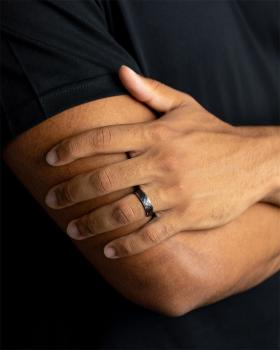 Preview: 6 mm Titanring mit silberner und schwarzer Oberfläche - Duplus Silver Black